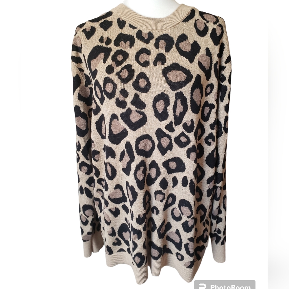 Leopard print sweater